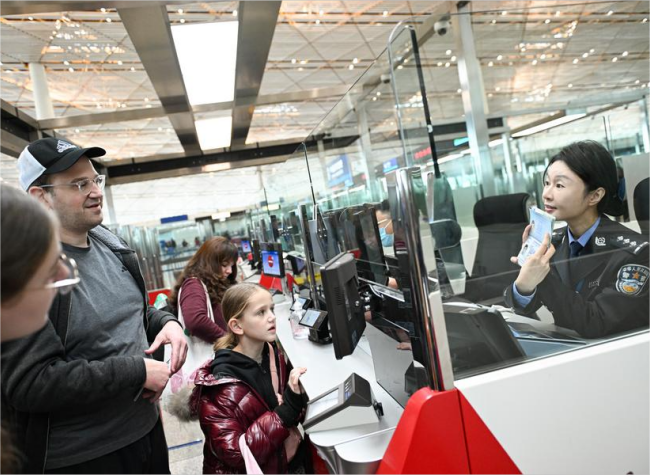 Cross-Border Exchanges Heat up as China Records 15.3 Pct Spike in Entries, Exits in Q1