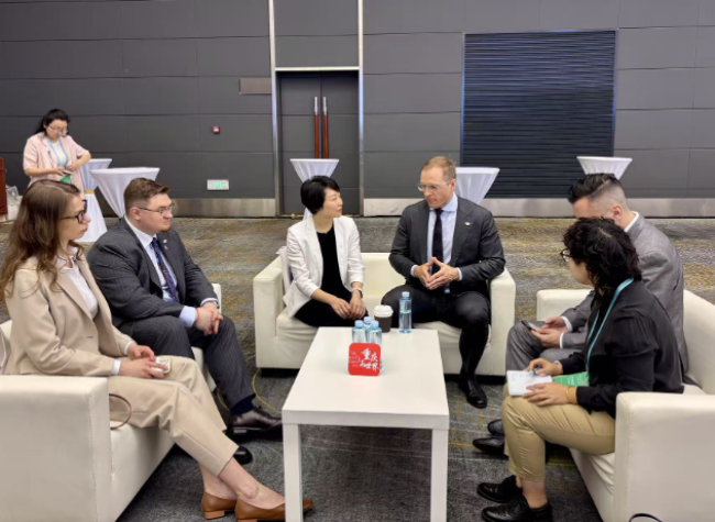 Business Leaders from Over 20 Countries Seek Business Opportunities in Chongqing