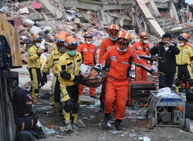 Chinese Teams, Local Rescuers Race Against Time in Myanmar Quake Relief