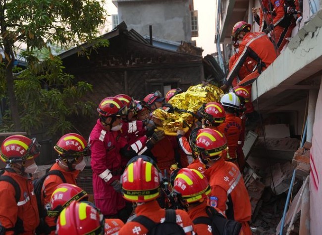 Chinese Int'l Rescue Team Continues Operations in Myanmar's Mandalay