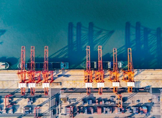 China's Foreign Trade up 1.3% in Q1, Sustaining Stable Development