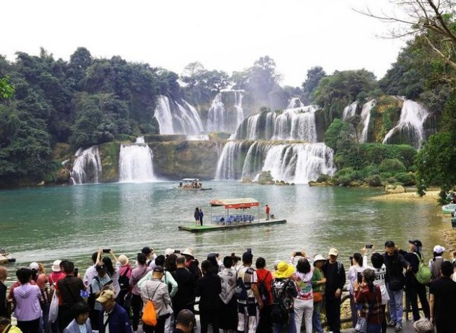 Xi's Southeast Asia Tour to Cement Neighborly Bond, Bolster Regional Cooperation