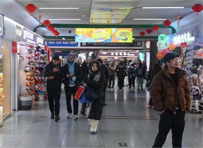 China's Foreign Trade Sector Moving Fast to Navigate Tariff Headwinds