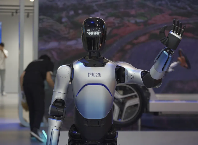 Auto Shanghai 2025: Automakers are Expanding Beyond Cars丨Vlog