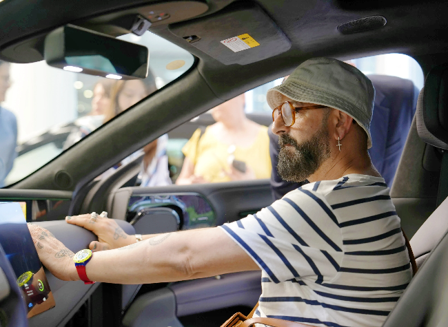 Changan's Futuristic Designs Impress as Italian Designer Sees European Market Potential