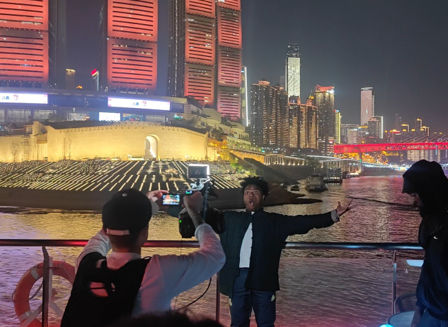 Speed's Viral Collabs & Fan Frenzy in Chongqing