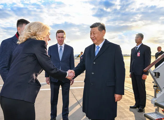 Xi Says China, Russia Have Found Right Path of State-to-State Interactions Between Neighboring Major Countries