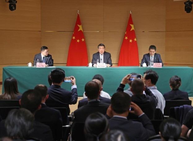 Chinese Vice Premier Says Meeting with U.S. In-Depth, Candid and Constructive