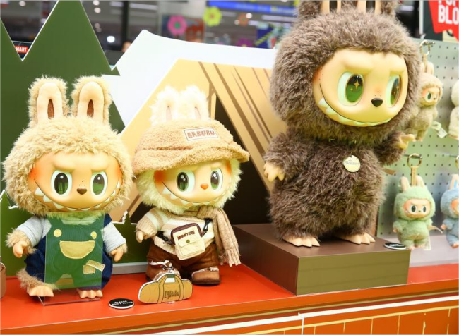 Pop Mart's Global Rise: Turning Surprise into a Billion-Yuan Business