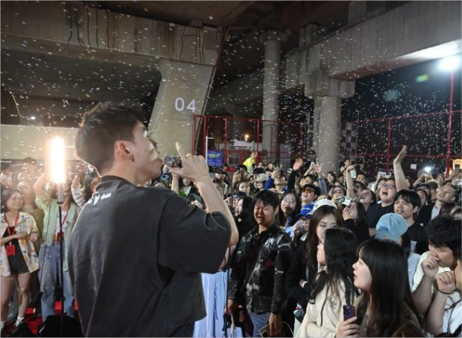 Music Without Walls: Chongqing's 'Yeah Songs' Grassroots Music Gathering Finds Its Stage Everywhere