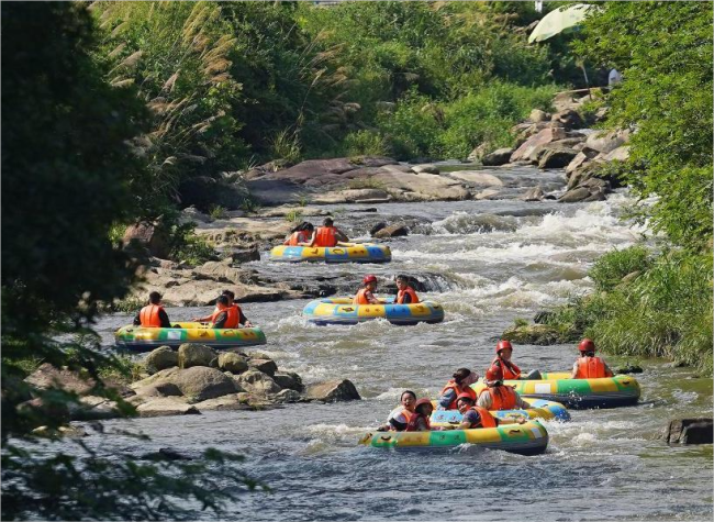 'Wimp-Style Tourism' Becomes China's Latest Travel Craze Among Youth