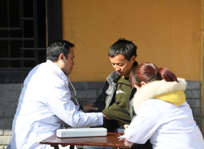 Expanded Coverage, Enhanced Medical Insurance Services Weave Stronger Safety Net