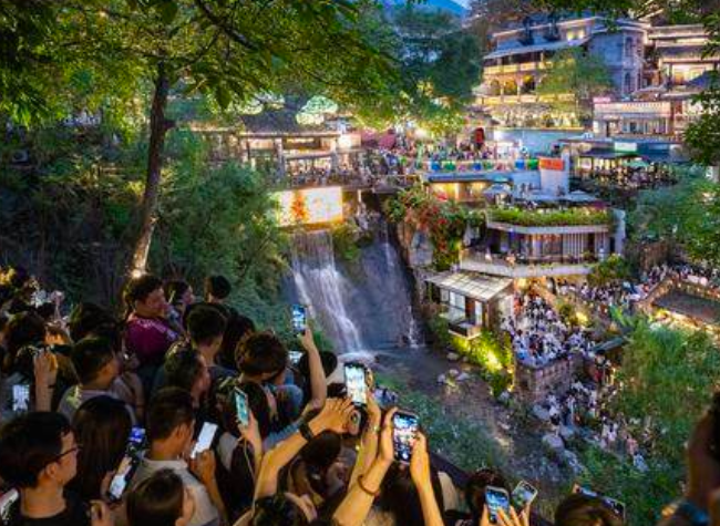 Chongqing Leads the Way in Innovative Consumer Experiences