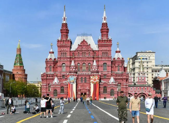 Direct Flight from Wuhan to Moscow Resumes amid New Visa-Free Policy