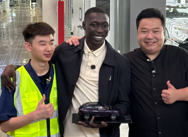 Global Influencer Khaby Lame Falls in Love with Chongqing