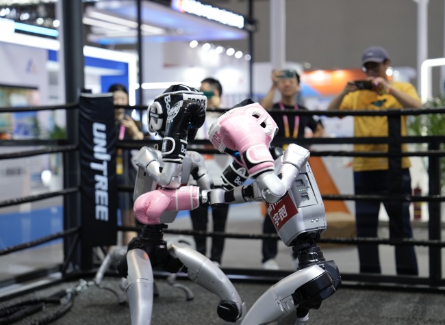 AI and NEVs Take Center Stage as World Smart Industry Expo Opens in Chongqing