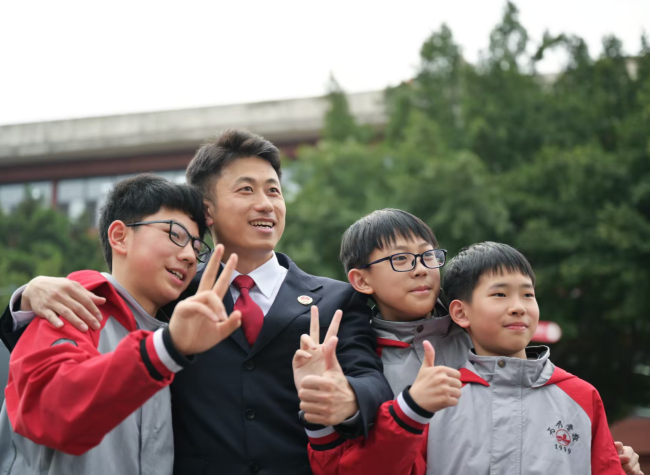 Prosecutors Honored as 'Role Models of the Times' for Protecting Minors