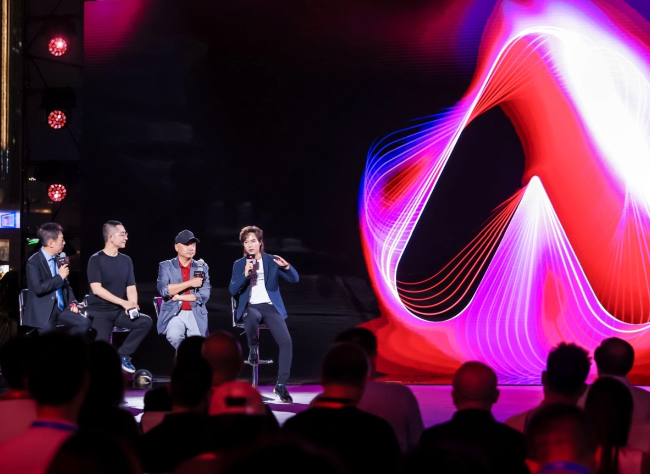 Chongqing's Afari Gains Mercedes-Benz as Key Shareholder in $188M Deal