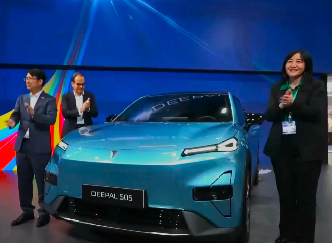 Changan Expands in Europe with Deepal S05 from 46,000 USD at IAA Mobility 2025