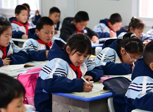 China Taps Retired Teachers to Strengthen Rural Education
