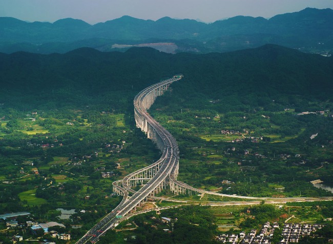 Chongqing Invests 14 Billion USD Annually to Boost Global Connectivity