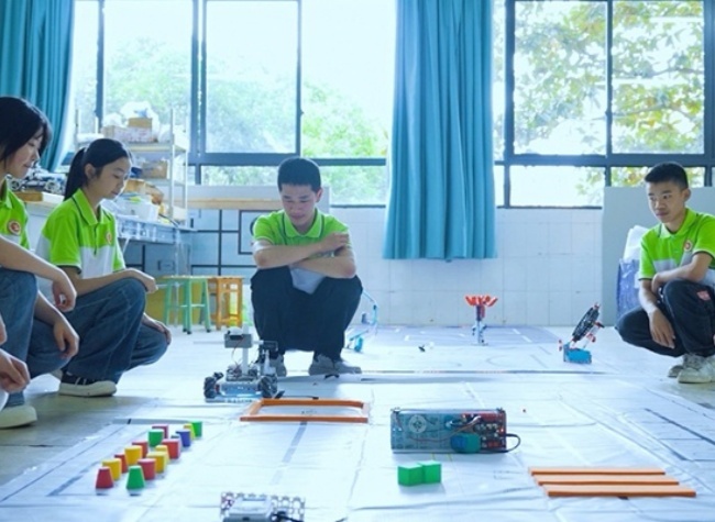 China Unveils Plan to Strengthen County-Level High Schools, Home to 60% of Students