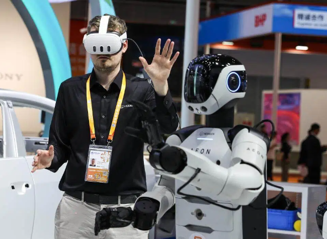 China Demonstrates Firm Commitment to Global Cooperation At Import Expo