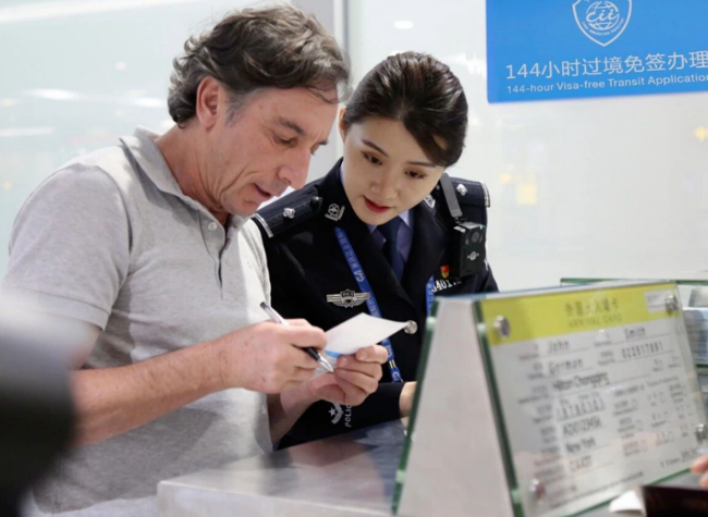 Chongqing Airport Reports 2 Million Cross-Border Passengers, Rising 30% YoY