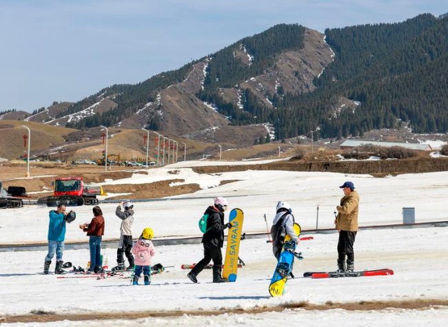Xinjiang Launches Consumption Voucher Program to Boost Winter Tourism