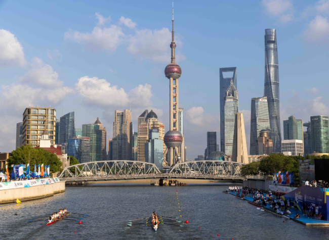 Economic Watch: Shanghai Hosts 1,060 Regional Headquarters of Multinationals