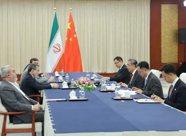 Chinese FM Urges China, Iran to Promote Comprehensive Strategic Partnership to Higher Level
