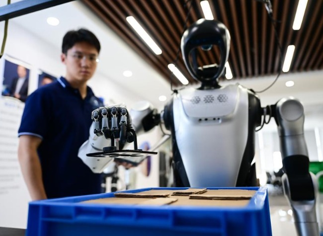 China's Manufacturing PMI Picks Up, Signaling Improved Market Confidence