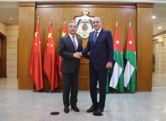 Chinese, Jordanian FMs Meet on Ties, Middle East Issues