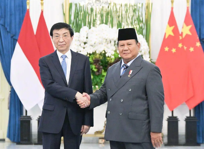 China's Top Political Advisor Pays Official Visit to Indonesia
