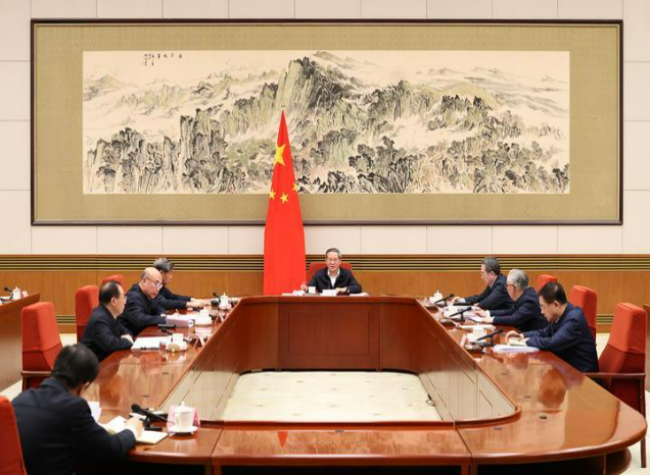 Chinese Premier Calls for Further Efforts to Draft Outline of 15th Five-Year Plan