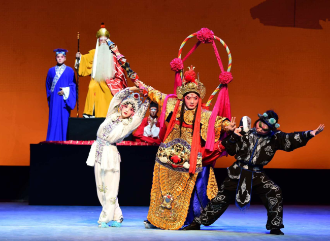 6th Chongqing Youth Theater Festival Opens, Offering Citywide Cultural Feast