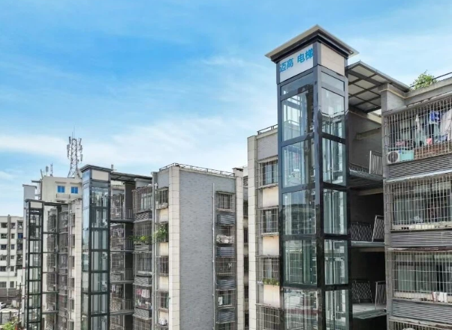 From the Ground Up: Chongqing Residents Steer Elevator Installations and Urban Renewal