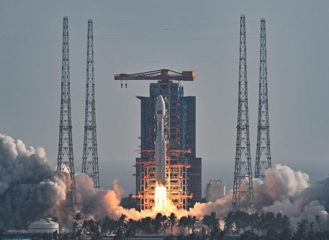 Experts Discuss Deepening International Space Cooperation at South China Symposium