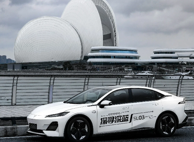 China Grants Road Access to First Batch of L3 Automated Driving Vehicles