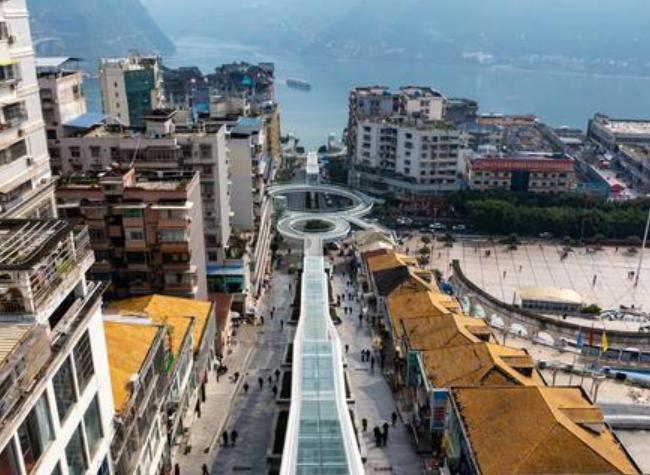 A 905-Meter 'Sky Ladder': Chongqing's New Vertical City Landmark in Wushan to Open Before Spring Festival