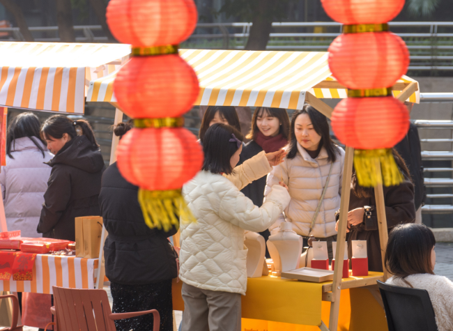 China's Central Bank Signals Further RRR, Interest Rate Cuts to Bolster Growth