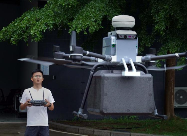 China's Tech Hub Shenzhen Operates Over 300 Low-altitude Logistics Routes