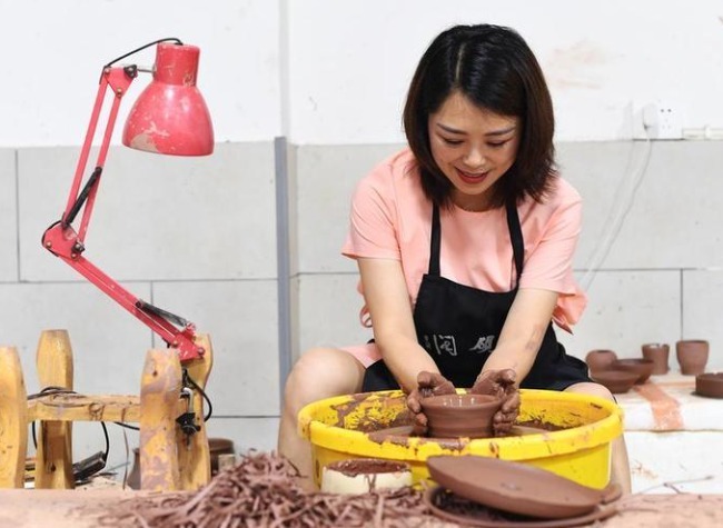 Knowledge-Driven Experiential Consumption Gains Popularity in China