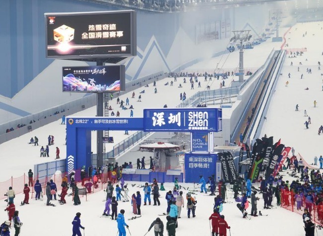 Winter Tourism Gains Ground Beyond China's Snow Belt
