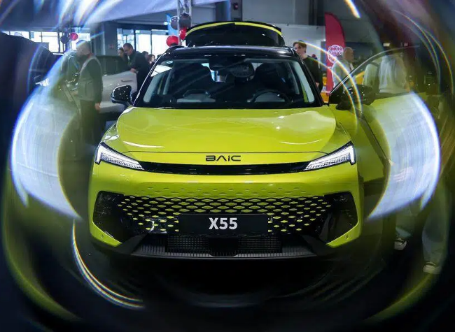 Pump Pain, Plug Gain: Oil Shock Fuels Demand for Chinese NEVs