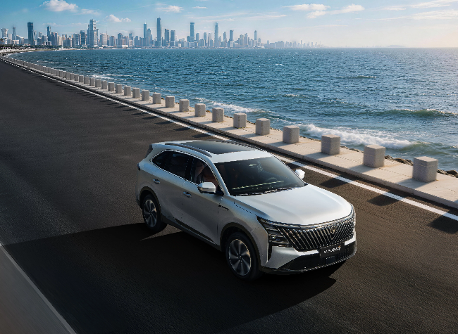 Changan Launches Hybrid Car That Cuts Fuel Use and Saves $3,500 Over Six Years