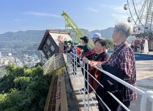 Silver Tourism Gains Momentum: More  Senior Travelers Explore China