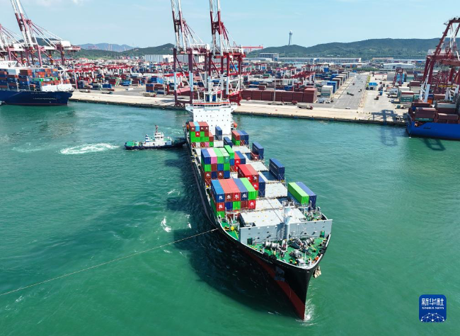 Chinese Vice Premier Calls for Advanced Manufacturing Clusters, Further SOE Reforms