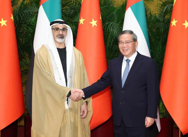 China Ready to Further Play Constructive Role for Peace in Gulf Region: Premier Li