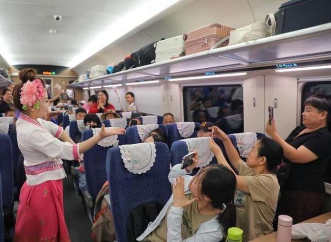 Cross-Border Passenger Service of China-Laos Railway Marks 3 Years, Boosting Cross-Border Travel, Connectivity